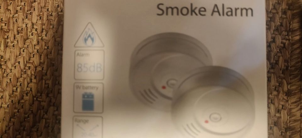 Smoke alarm, asunnon&huoneiston palohälytin