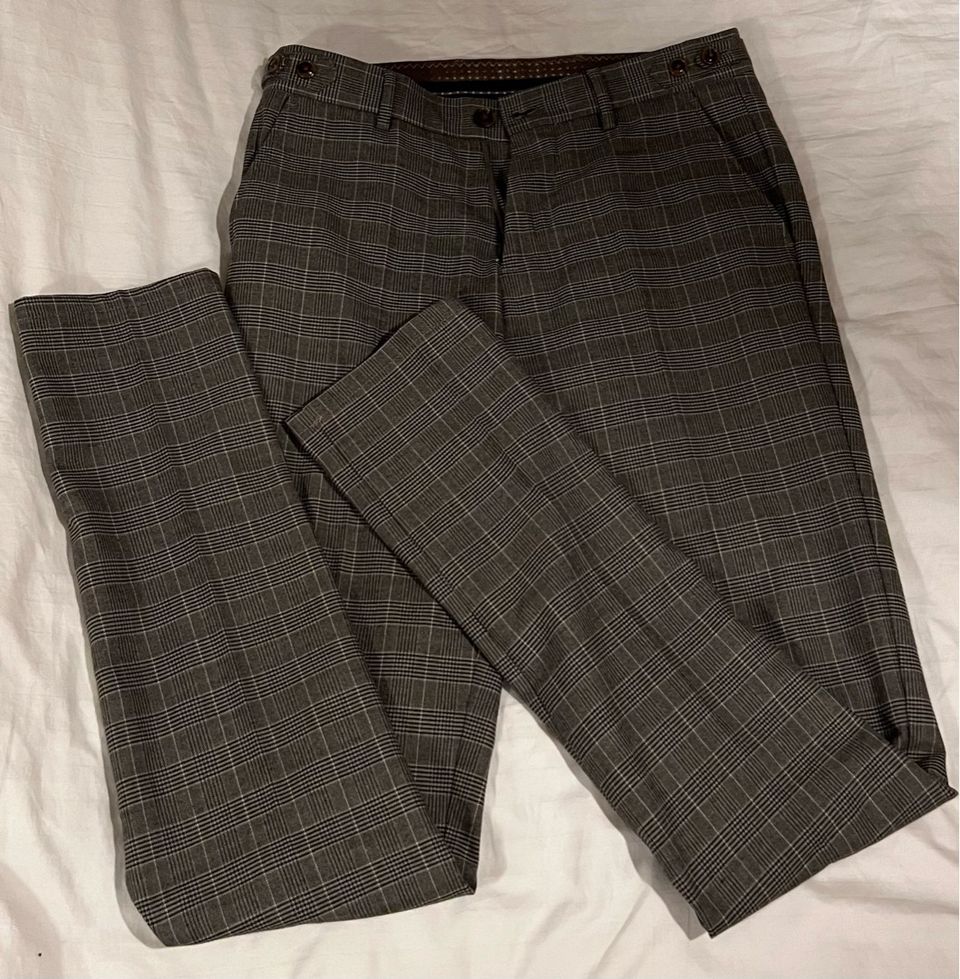 Wool trousers, size 30 | housut