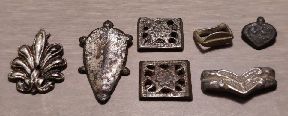 Roomalaisia + keskiaikaisia hopeaesineitä, aitoust