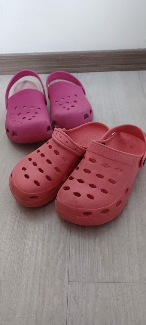 Crocs ja puutarhakengät koko 35