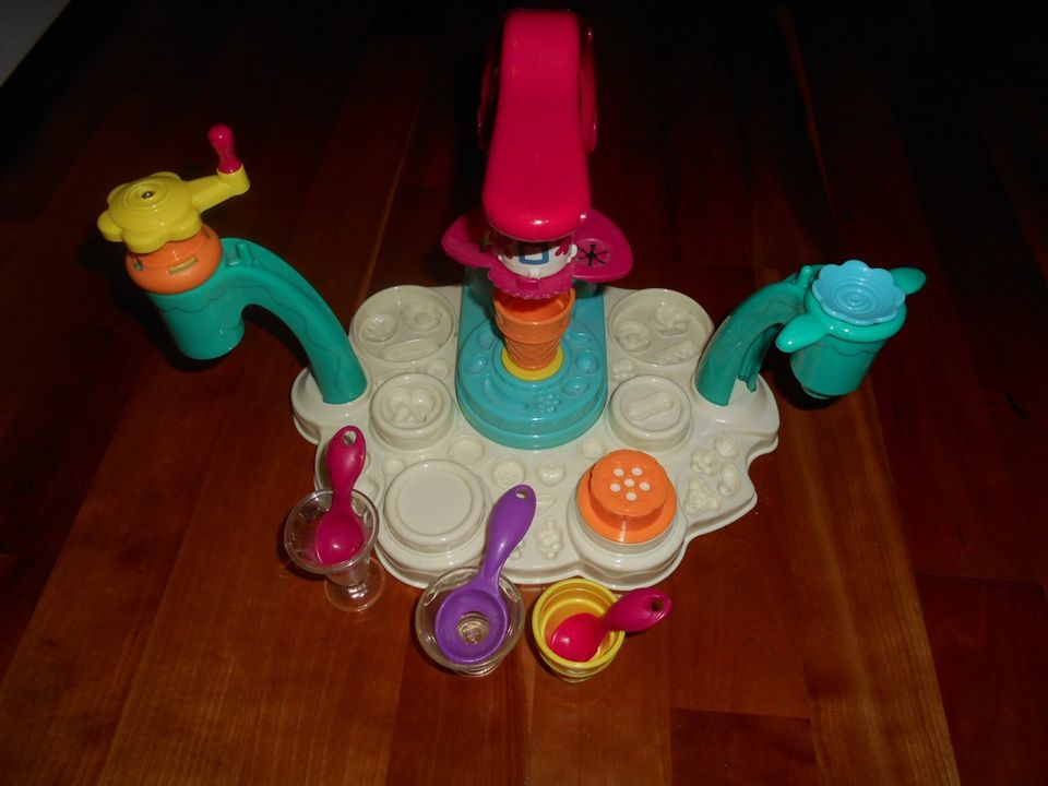 Play-Doh Magic Swirl Ice Cream Shoppie setti