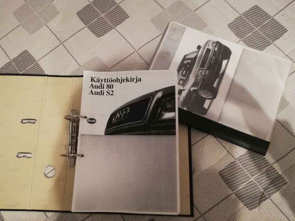 Audi 80 käyttöohjekirja 2 kpl