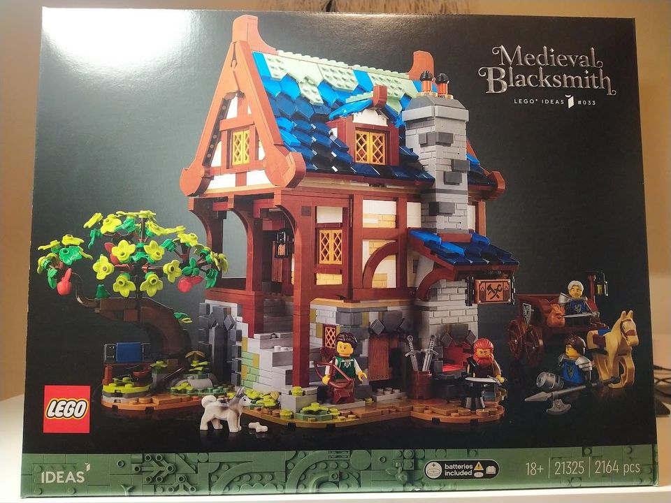 LEGO Medieval Blacksmith 21325