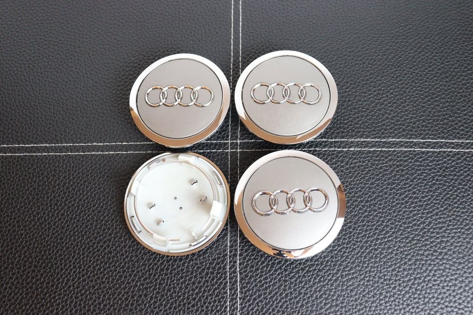 Audi vannekeskiöt ; 69mm ; Kromi-Harmaat ; 4kpl