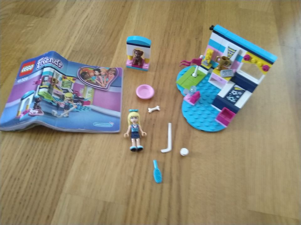 Lego friends 41328 Stephanien makuuhuone