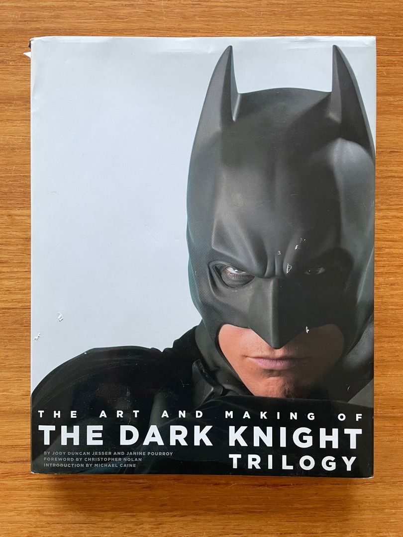 Dark Knight Trilogy -kirja