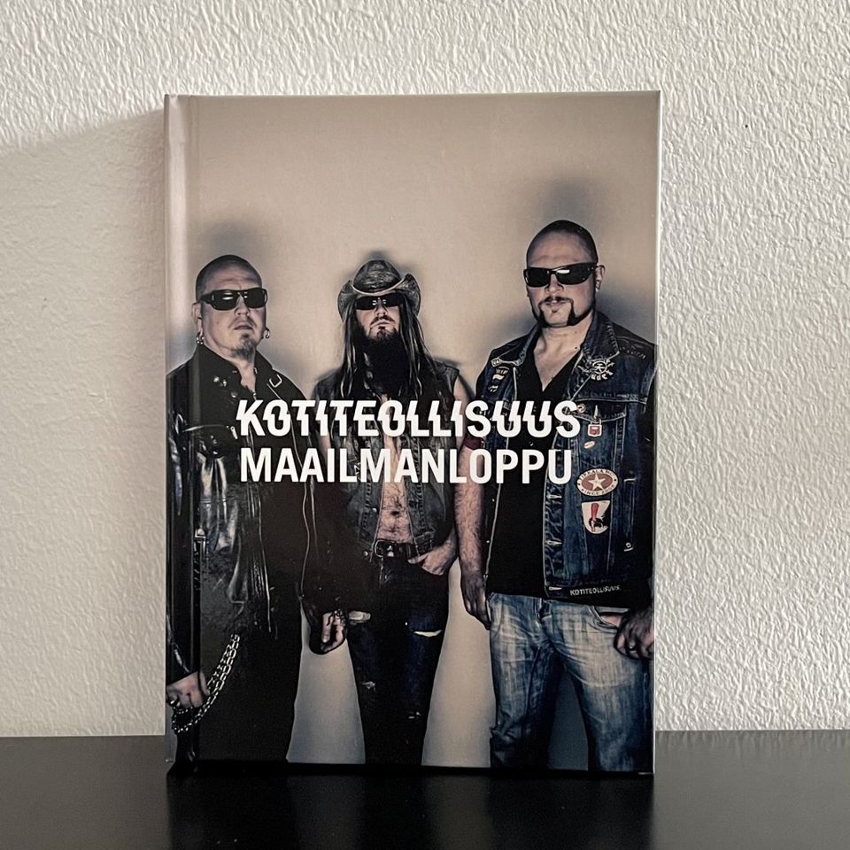 Kotiteollisuus Maailmanloppu digibook