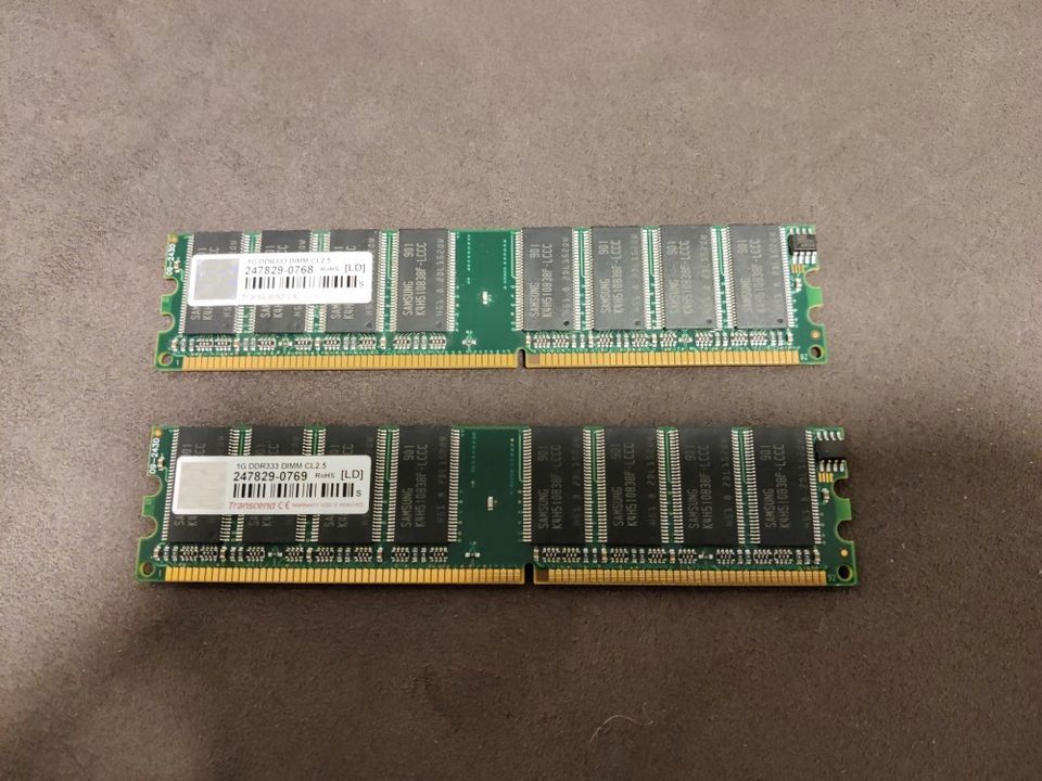 1GB DDR333 PC2700 Muisti 2kpl