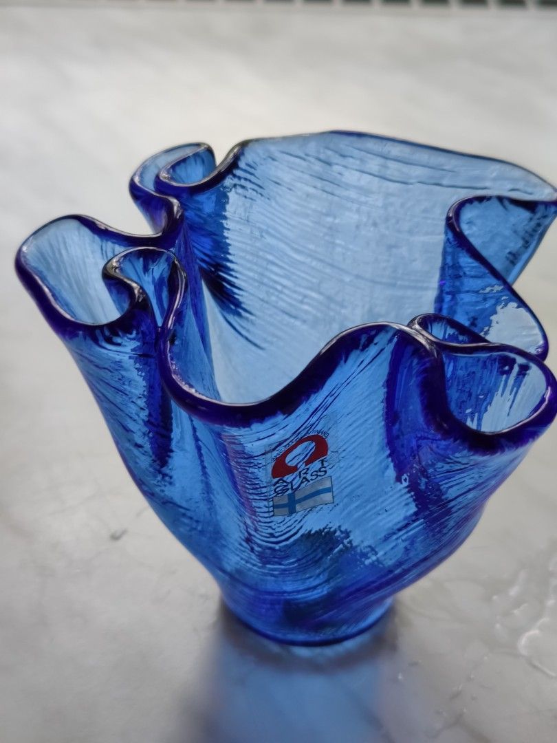 Sininen lasimaljakko Art Glass
