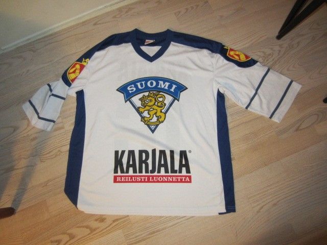 Suomi jääkiekkopaita fanipaita koko XL PRO2