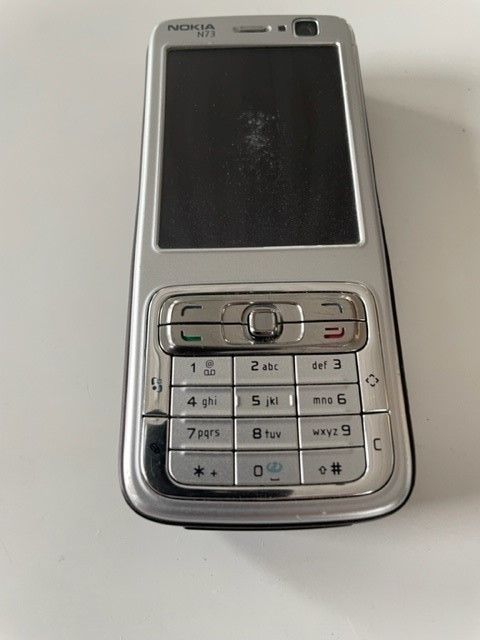 Nokia N73-1 puhelin