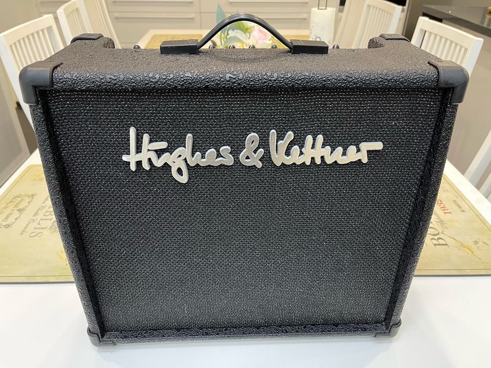 Hughes & Kettner Edition Blue 15 DFX vahvistin