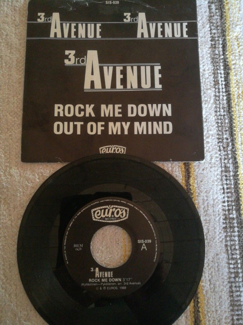 3rd Avenue 7" Rock me down