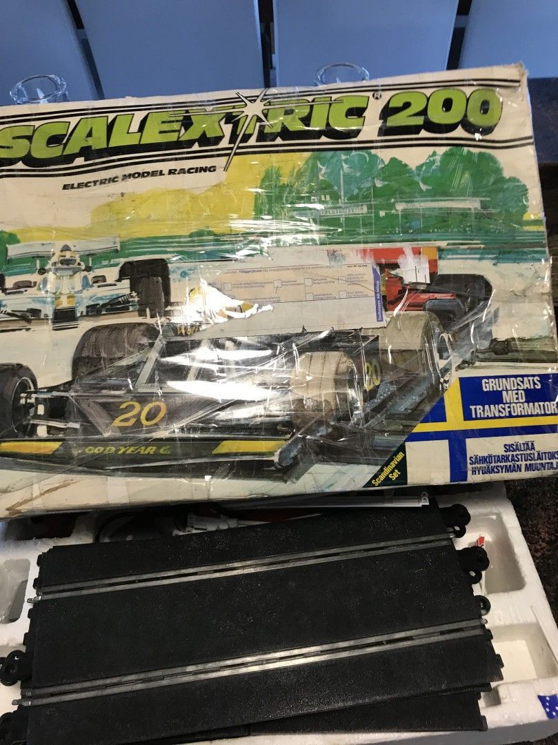 Scalextric 200 autorata