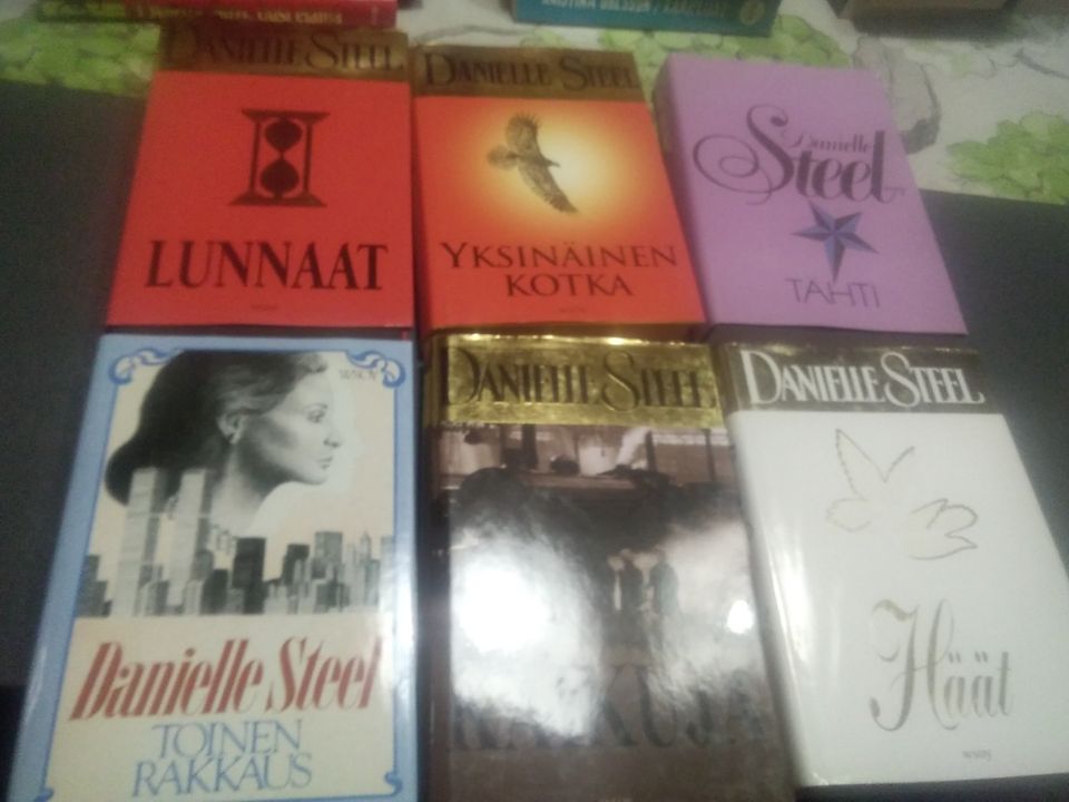 Danielle Steel x 12