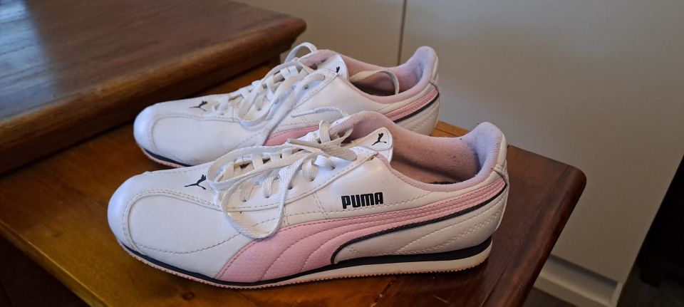 Puma tennarit 36