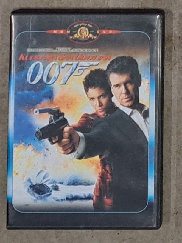 007 kuolema saa odottaa dvd