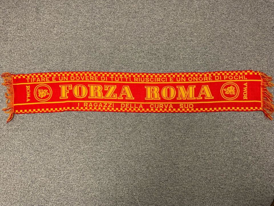 Vintage AS Roma-kaulaliina