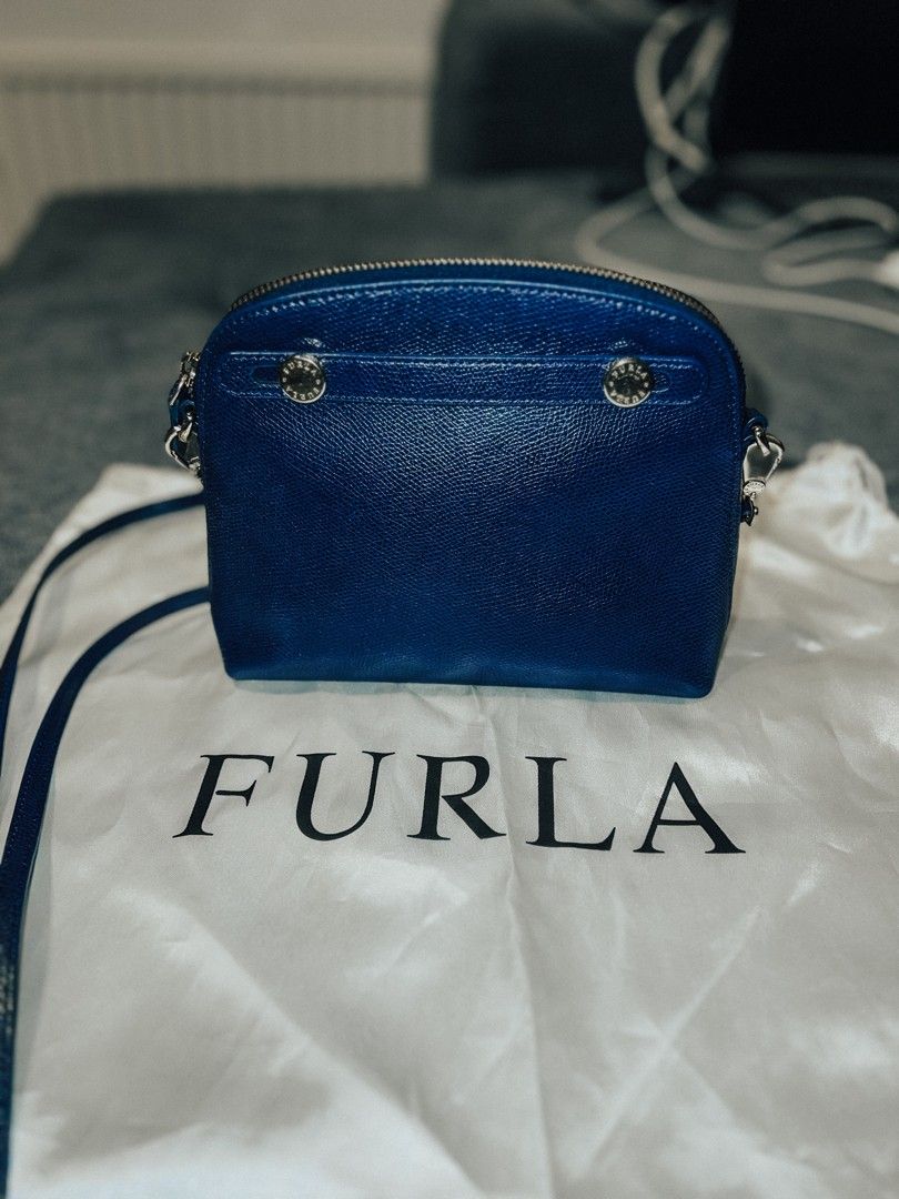 Furla Piper full leather crossbody bag/pouch blue