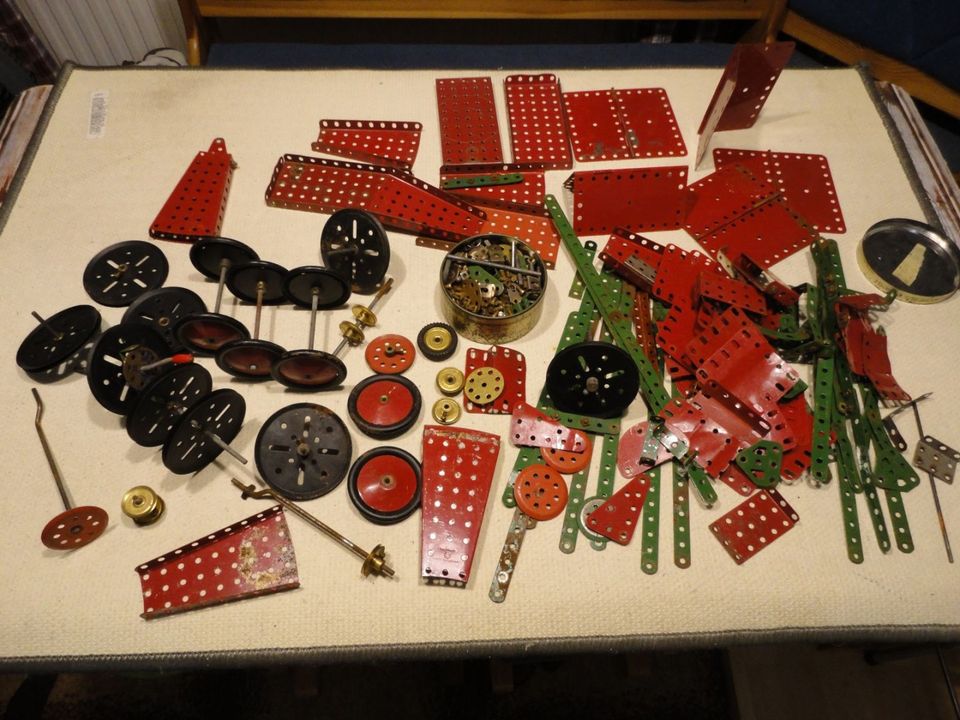 Meccano 1960 luvun osia iso kasa