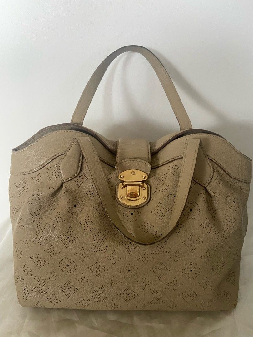 Louis Vuitton Cirrus Mahina PM Beige Leather Bag