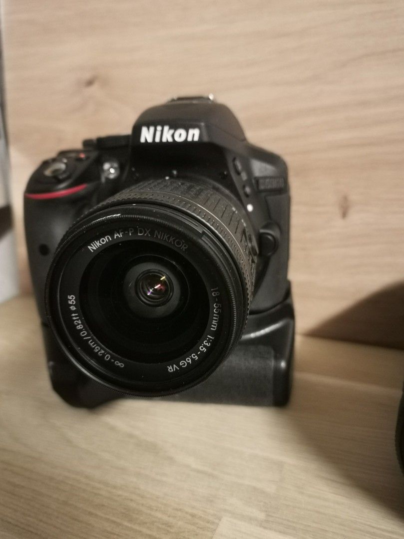 Käyttämättömät Nikon D5300 +18-55mm +70-300mm +ym