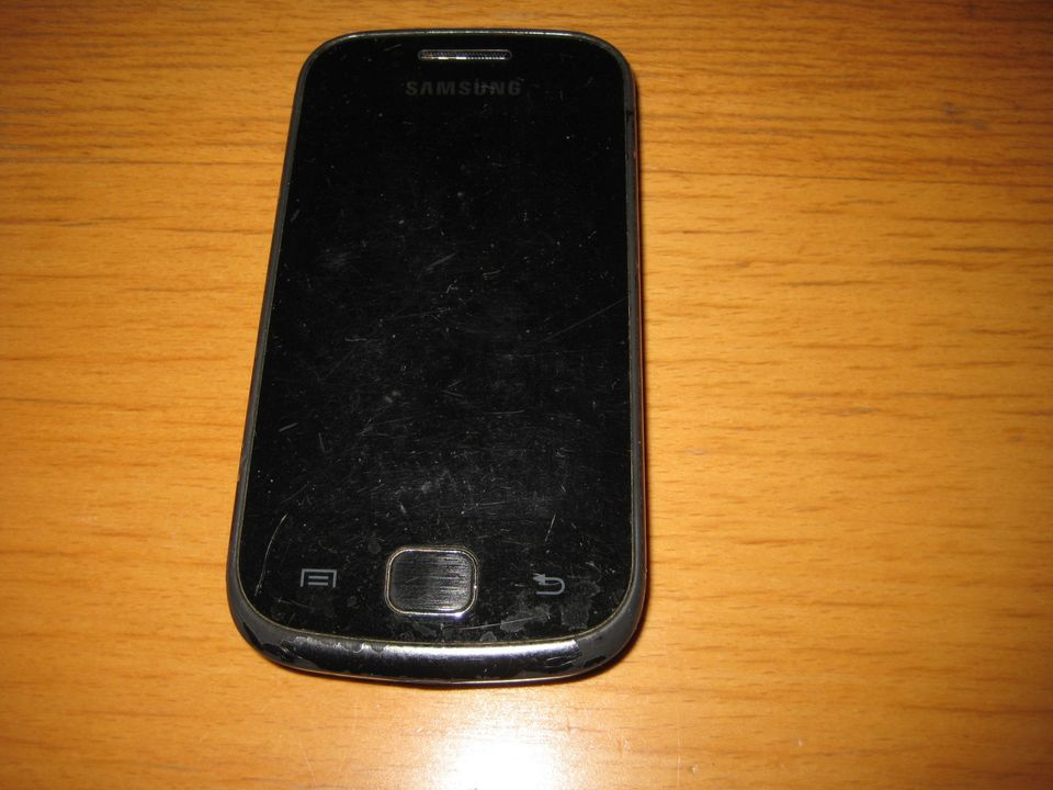 Puhelimia/kännyköitä Samsung