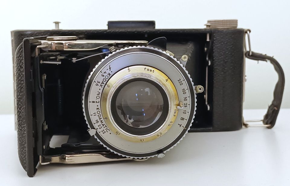 Kodak Senior Six-16 filmikamera 6 x 11 cm + filmiä