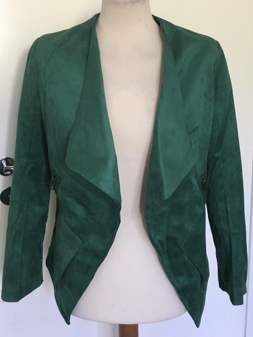 Uusi kaunis vihreä mokkamainen takki XS-S