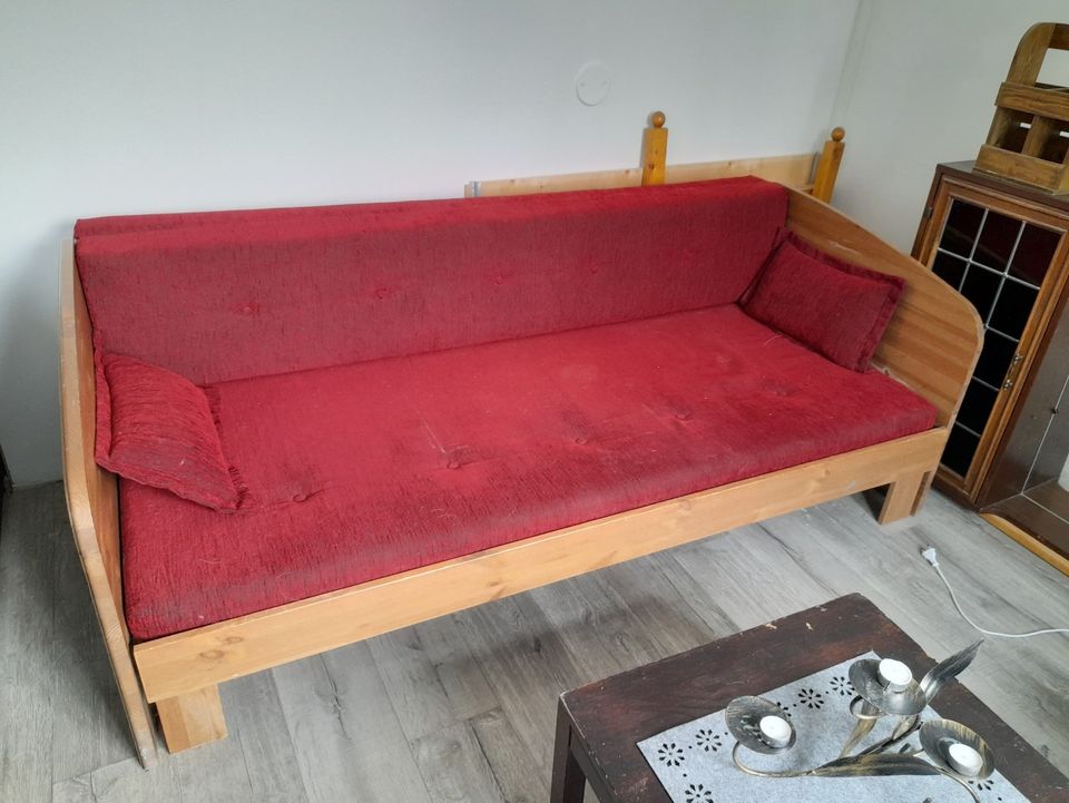 Huonekaluja sohva tuolit