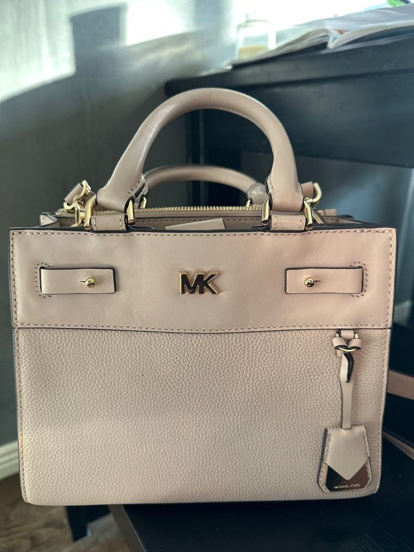 Michael Kors laukku