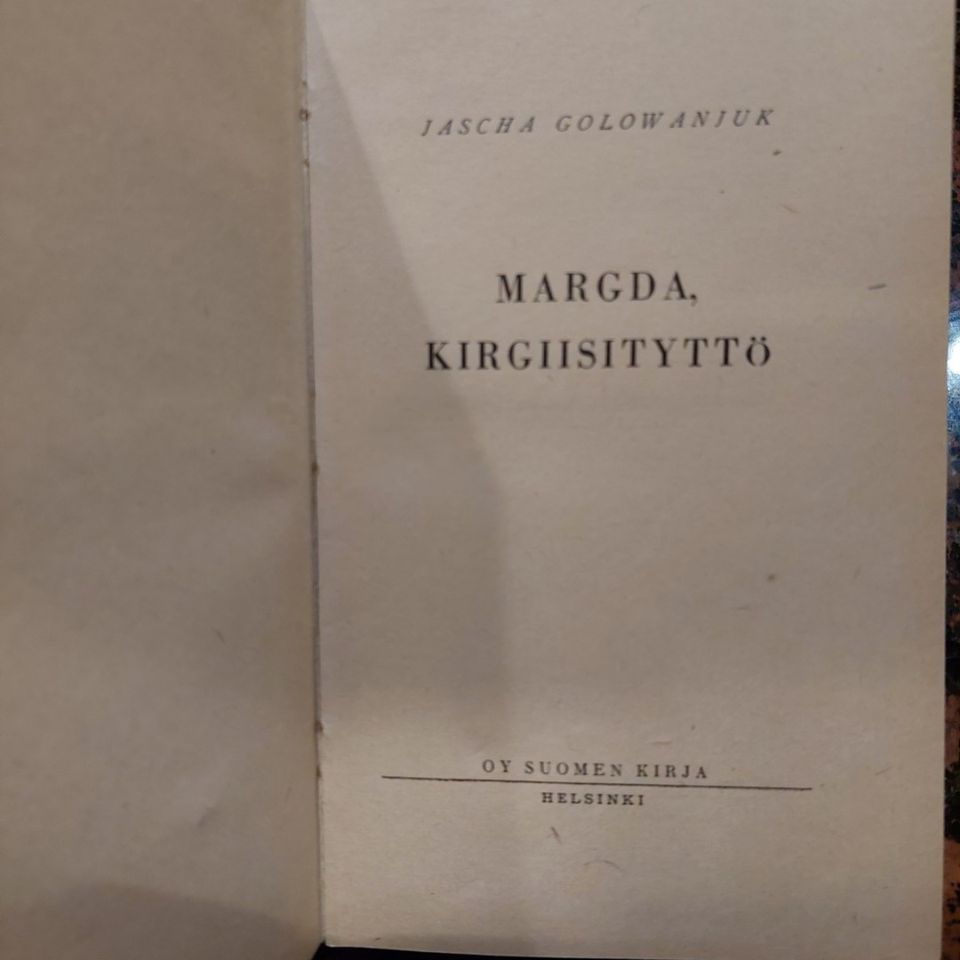 J. Golowanjuk: Margda-kirgiisityttö 1945