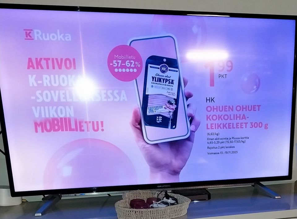 Grundig UHD Smart TV 49"
