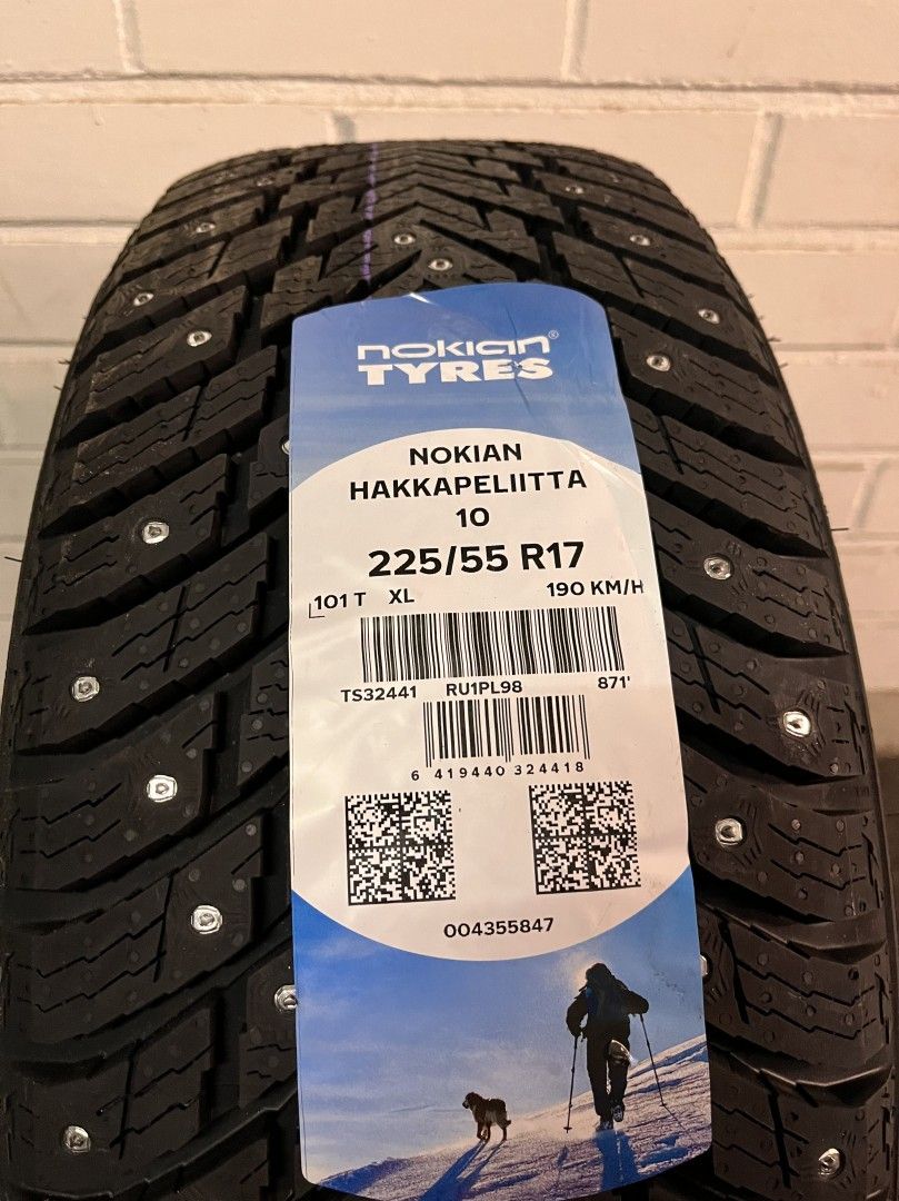 225/55R17 Nokian Hakkapeliitta 10 uudet nastar