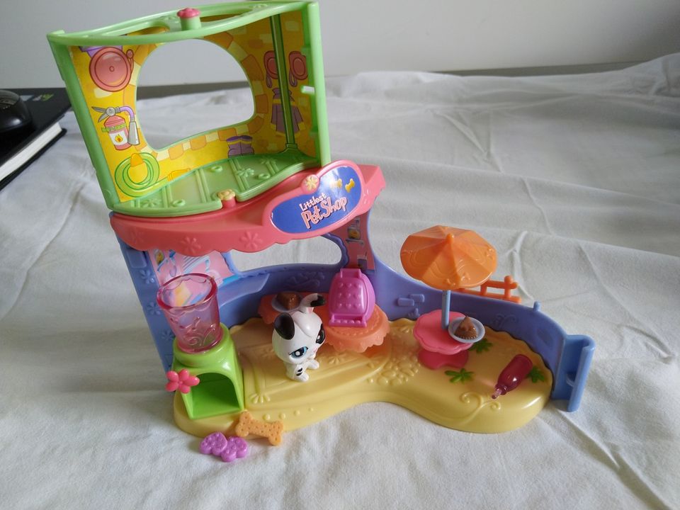 Littlest Pet Shop leikkisetti kauppa ja paloasema