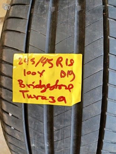 Kesärenkaat 245/45R18 100Y 1 kpl Q8