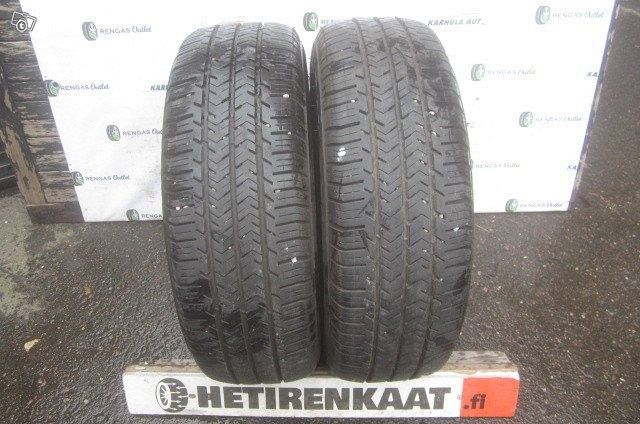 215/65 R16C Tarkistettu rengas MICHELIN