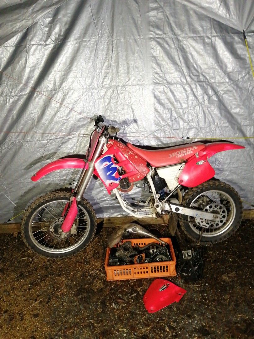 Honda CR125 Purkuosat