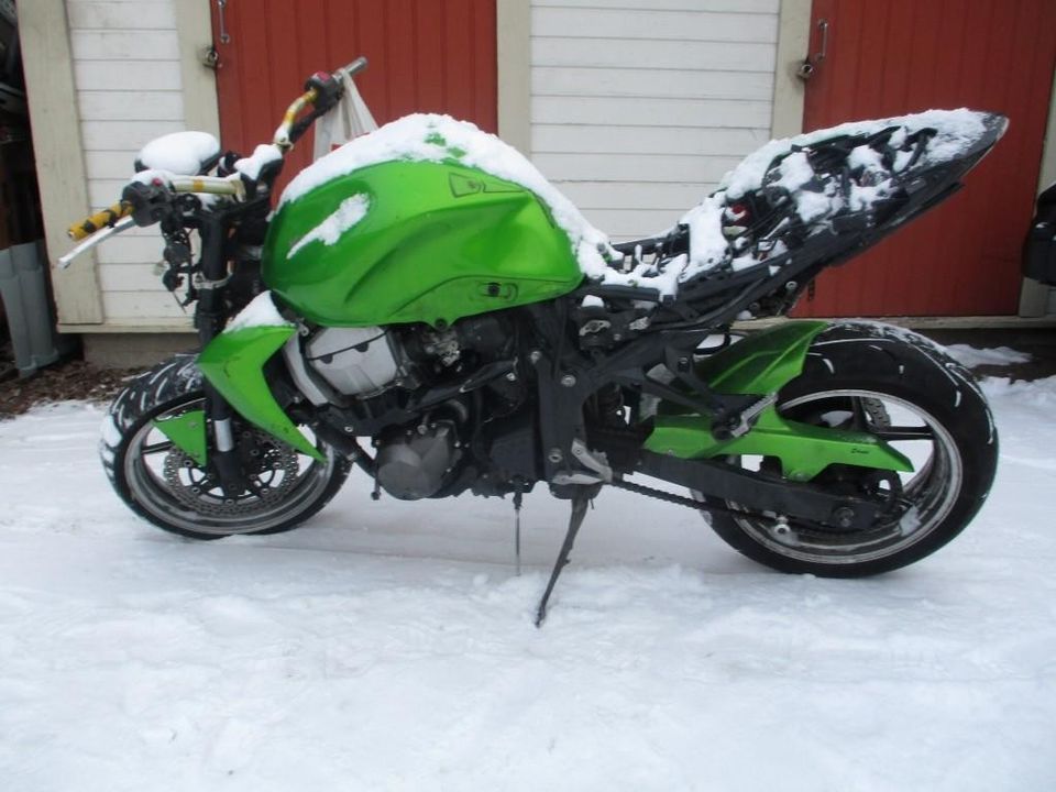 Kawasaki Z 750 2007 osia