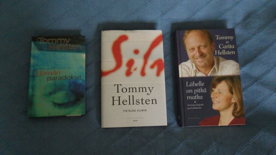 Tommy Hellsten 2 kirjaa