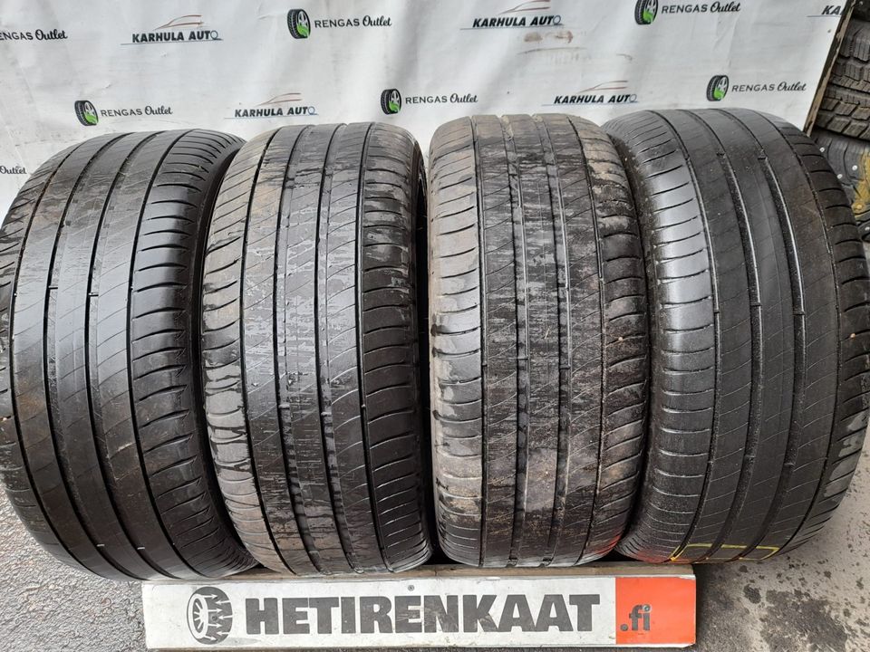 235/45 R17" Tarkistettu rengas Michelin