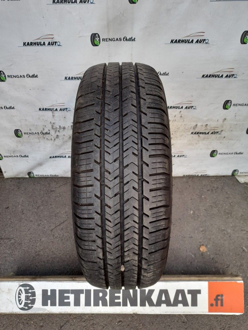 215/65 R16C" Tarkistettu rengas Michelin