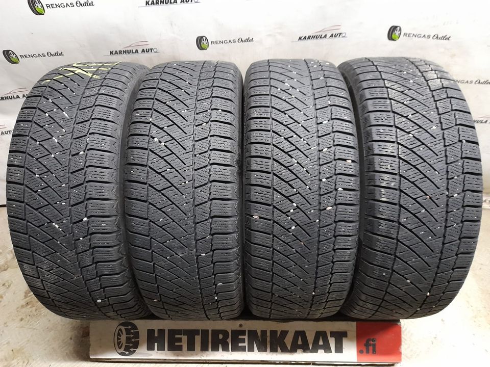 215/55 R17" käytetyt Kitkarenkaat