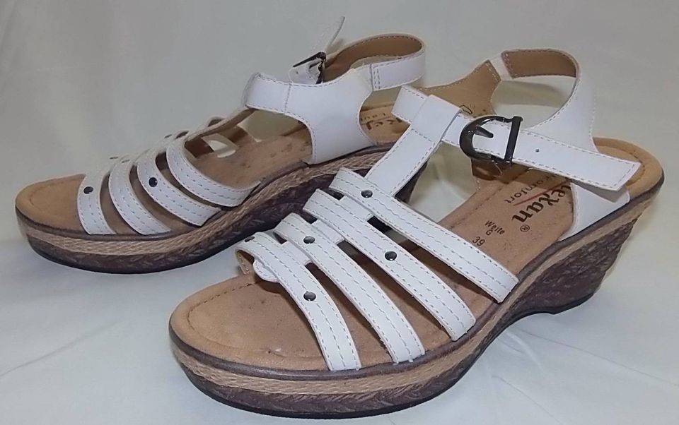Valkoiset sandaalit / Reflexan