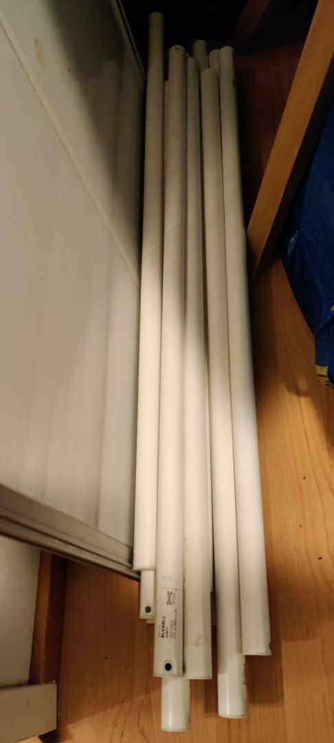 Ikea ELVARLI Vaatetanko, valkoinen, 80 cm 13 kpl