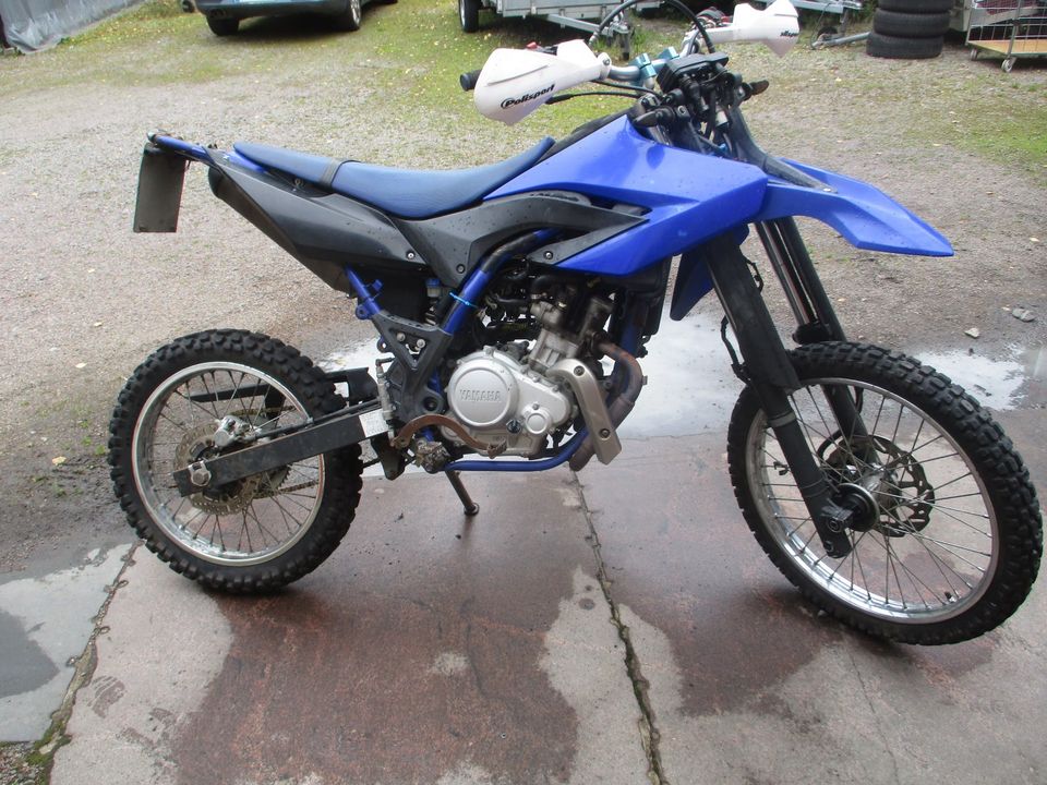 Yamaha WR 125 R 2009 osia