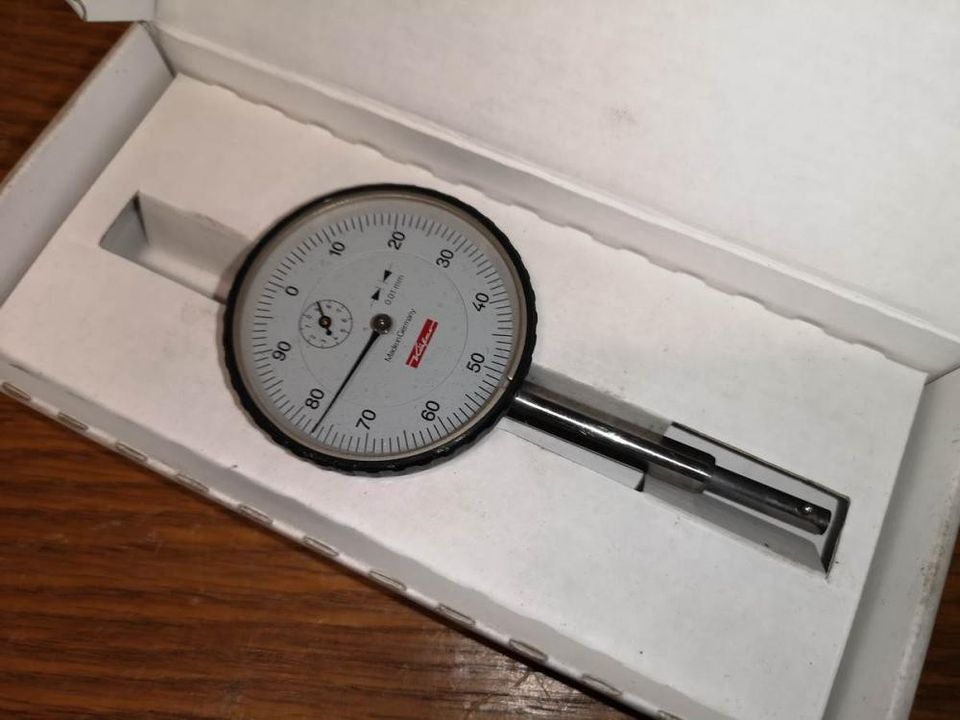 Paksuumittari Käfler , tarkkuus 0,01 mm
