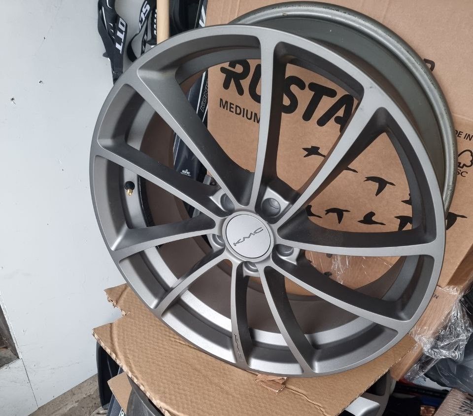 Audi vanteet koko 20x8,5", pulttijako 5x112 4kpl