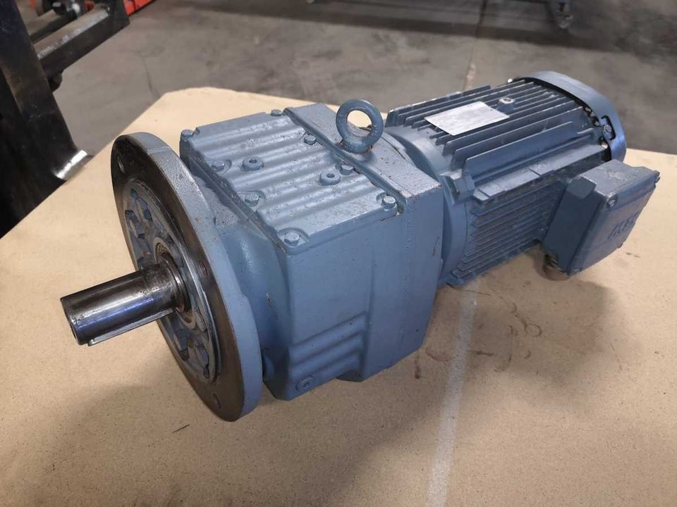 Vaihdemoottori 3kW - 1456/82rpm 380V