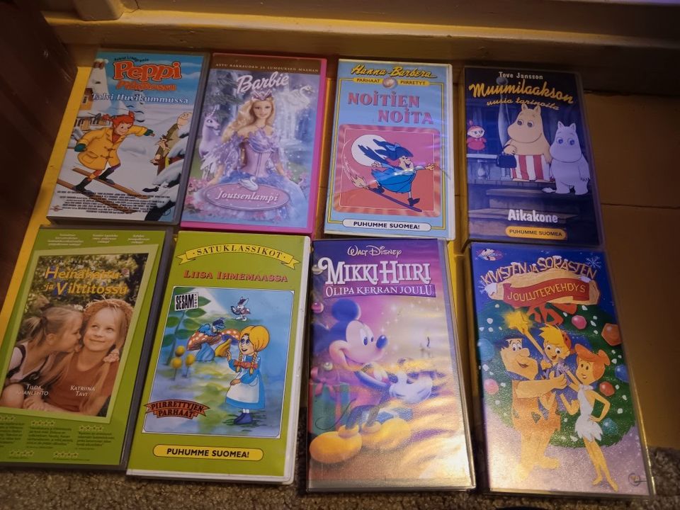 Vhs elokuvia, Heinähattu ja Vilttitossu, disney ..